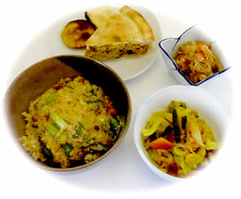 あわとじ丼と切り干しと油揚げの似付けと春野菜の水無し炊きとパンプキンパイ