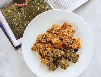 THIS IS SALAD にんじんの板グラノーラ フルーツ 80g